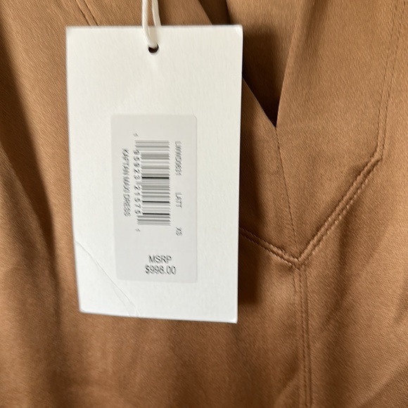 Dress - Picture 9 of 9